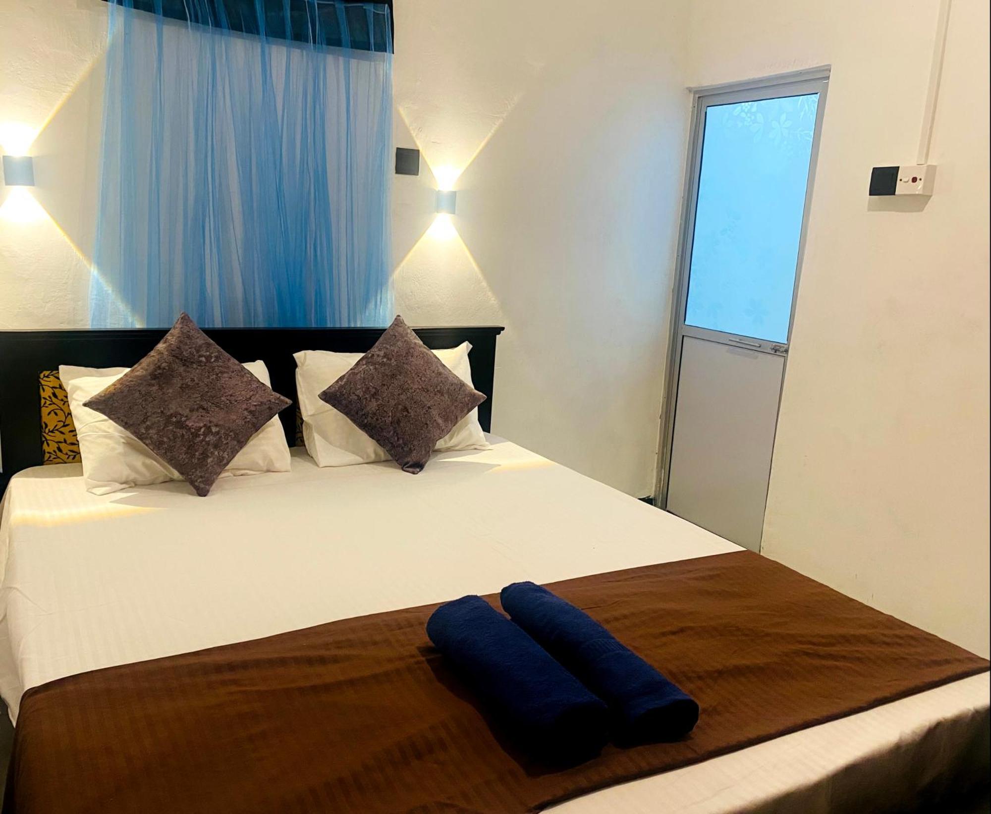 Fly Infinity - Home Stay Kandy Exterior photo