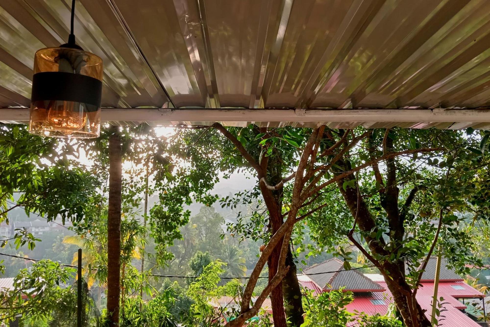 Fly Infinity - Home Stay Kandy Exterior photo