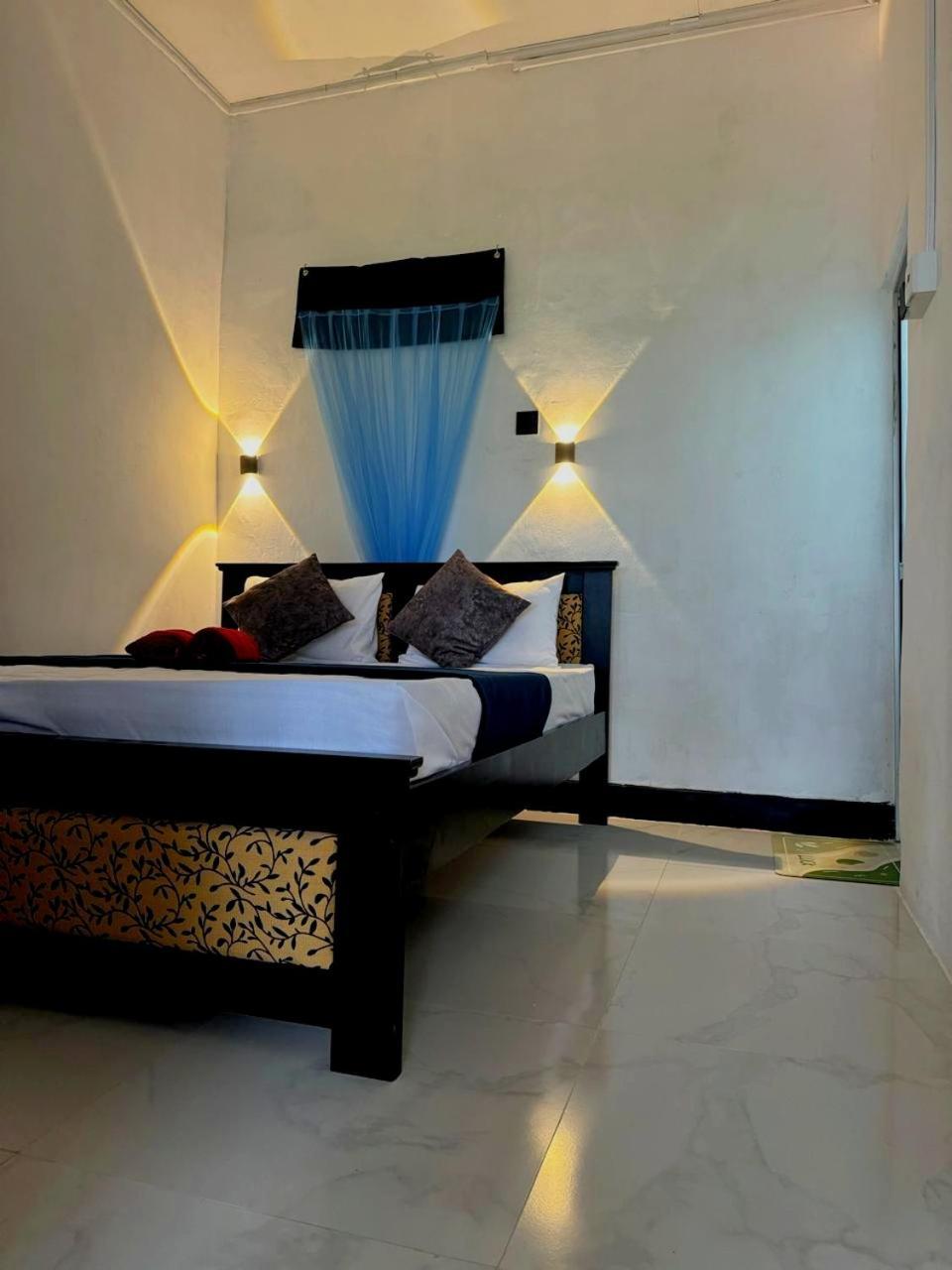 Fly Infinity - Home Stay Kandy Exterior photo